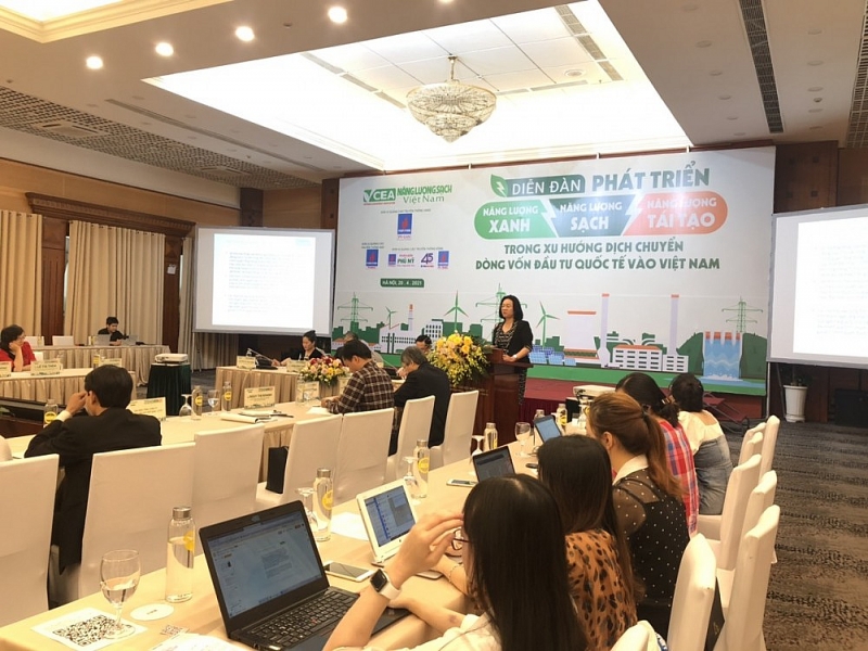 Phát triển năng lượng tái tạo vẫn vấp phải nhiều rào cản Phát triển năng lượng tái tạo vẫn vấp phải nhiều rào cản