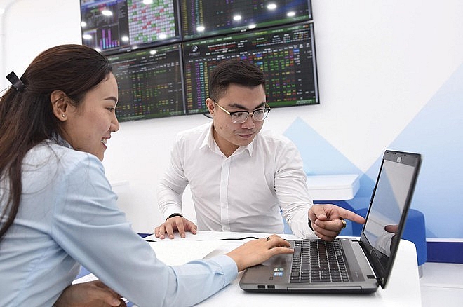 Thị trường thăng hoa, doanh nghiệp chứng khoán lãi lớn