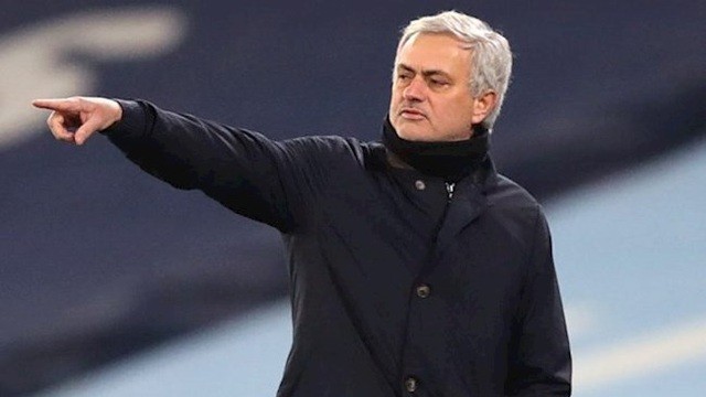 Mourinho dẫn dắt Real Madrid: Sự trở lại liệu có ngọt ngào?