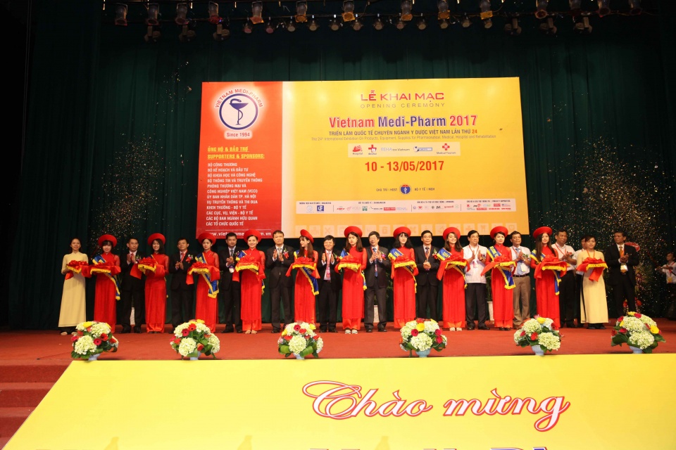 Hơn 400 doanh nghiệp quốc tế dự Vietnam Medi-Pharm 2017 hon 400 doanh nghiep quoc te du vietnam medi pharm 2017