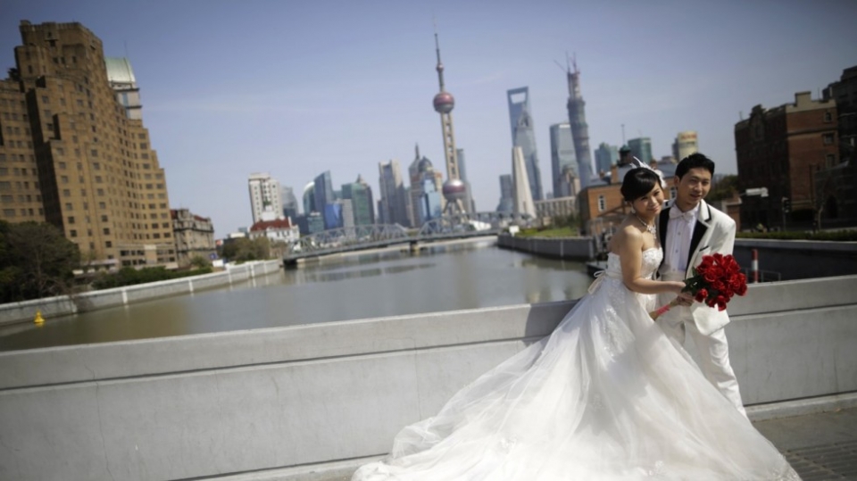 Giới trẻ Trung Quốc không tiếc tiền làm "đám cưới trong mơ" trung quoc no ro dich vu cuoi xa xi