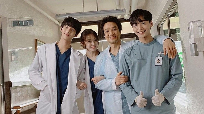 phim truyen hinh nong cung mua dich