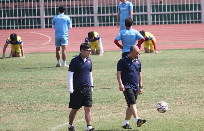 hlv park hang seo va bai toan tim nhan to moi cho tuyen viet nam