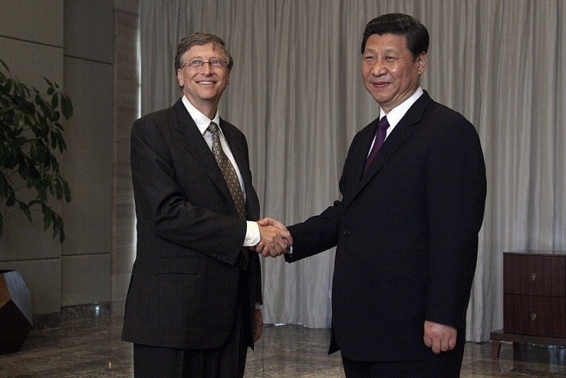 Chủ tịch Trung Quốc Tập Cận Bình bắt tay tỷ phú Bill Gates tại Diễn đàn 