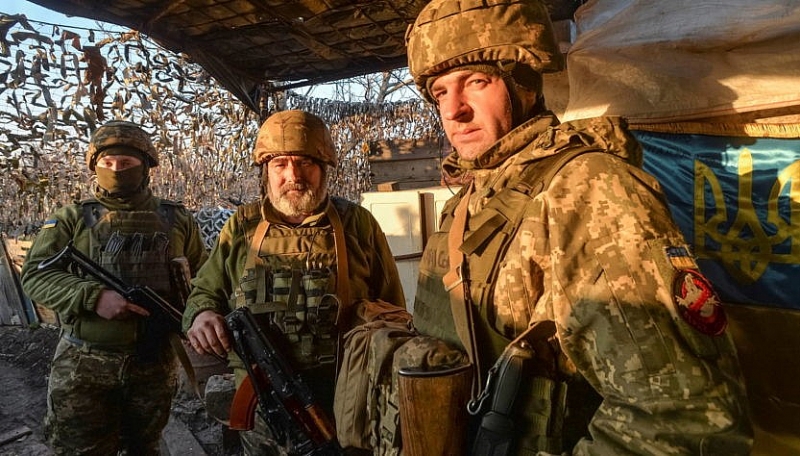 DW: Nga rút quân khỏi biên giới với Ukraine chỉ là chiêu trò, nguy cơ leo thang xung đột chưa mất đi