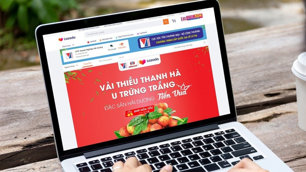 vai thieu thanh ha chinh thuc len san thuong mai dien tu