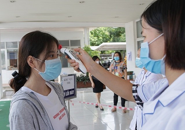 Bộ GD-ĐT: Kéo dài năm học sau ngày 31/5, tổ chức thi tốt nghiệp đúng lịch