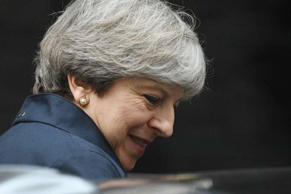 Thủ tướng Anh Theresa May vượt qua cuộc bỏ phiếu tín nhiệm thu tuong anh theresa may vuot qua cuoc bo phieu tin nhiem