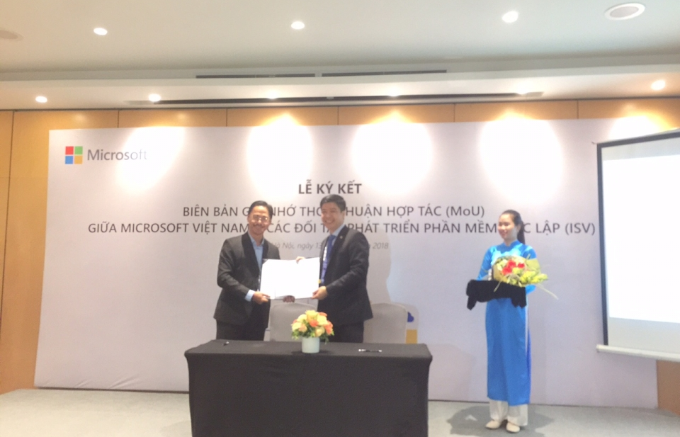 microsoft giup doanh nghiep viet day nhanh tien trinh chuyen doi so