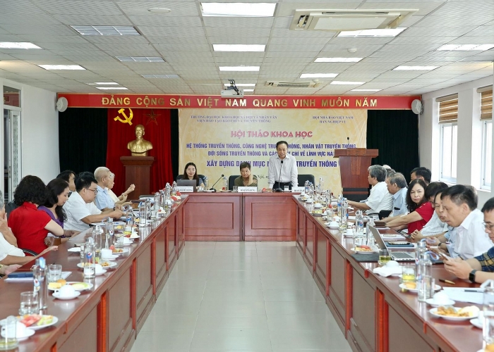 Góp ý xây dựng danh mục nhân vật tiêu biểu trong lĩnh vực báo chí, truyền thông gop y xay dung danh muc nhan vat tieu bieu trong linh vuc bao chi truyen thong