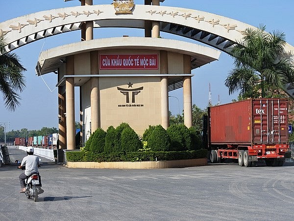 Cửa khẩu Mộc Bài. (Ảnh: Lê Đức Hoảnh/TTXVN)