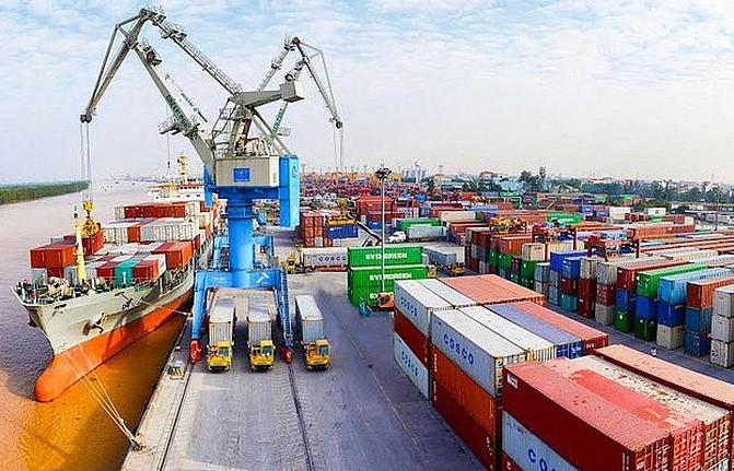 rieng nua dau thang 7 viet nam nhap sieu gan 700 trieu usd