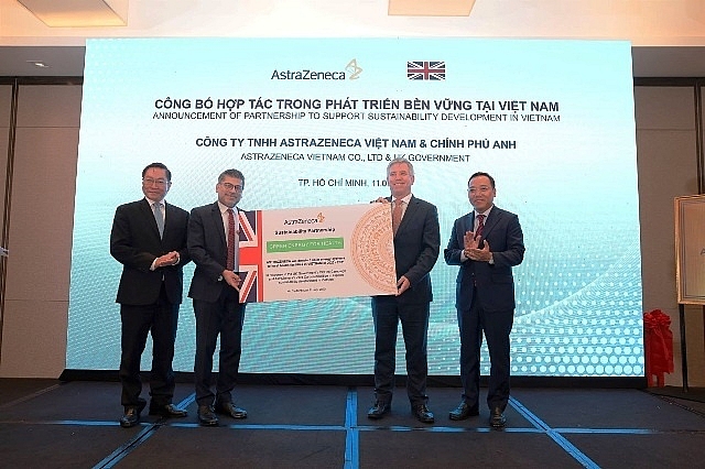 anh tang he thong dien mat troi cho cac trung tam y te viet nam