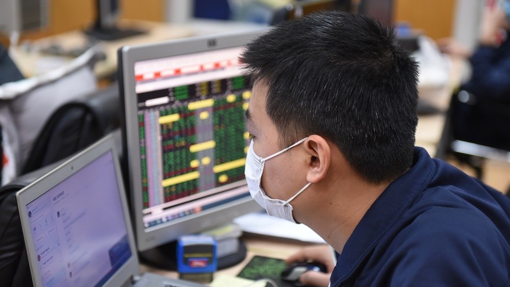 thi truong chung khoan ngay 217 thanh khoan sut giam