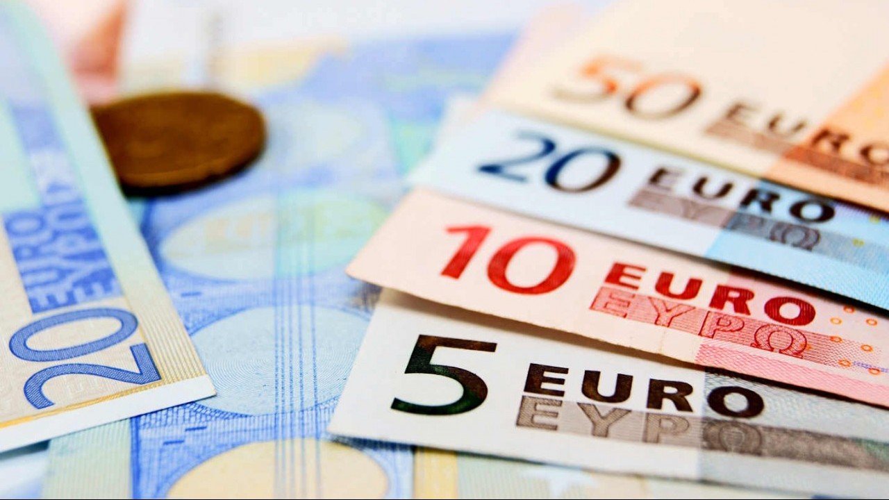 lao doc ky luc kich ban nao cho dong euro