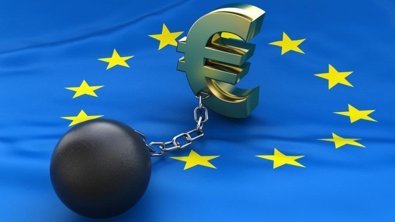 Làn sóng bất ổn 'giáng đòn' mạnh vào châu Âu, 'xóa sổ' 1% GDP của Eurozone, nếu ông Trump áp thuế
