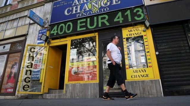 nhu cau su dung tien te tang vot hungary tim cach cai thien du tru ngoai hoi quoc gia