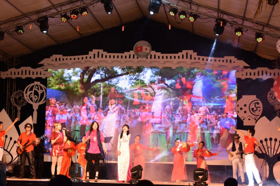 an tuong dem khai mac giao luu van hoa hoi an nhat ban