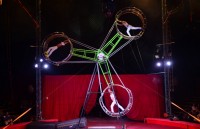 bang hoang nghe si xiec thiet mang sau cu nga kinh hoang