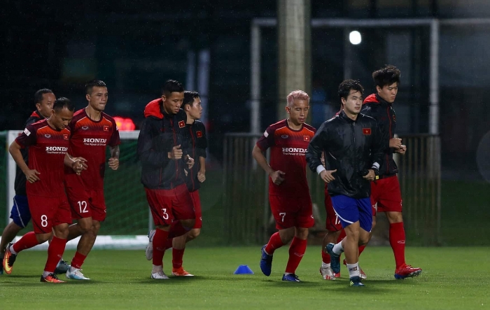 Đội tuyển Việt Nam bất ngờ “kín như bưng” trước "đại chiến" với Thái Lan doi tuyen viet nam bat ngo kin nhu bung truoc dai chien voi thai lan