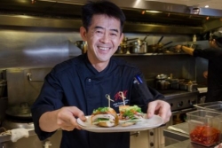 5 đầu bếp nổi tiếng Sài Gòn chung tay giúp trẻ em khó khăn mùa dịch