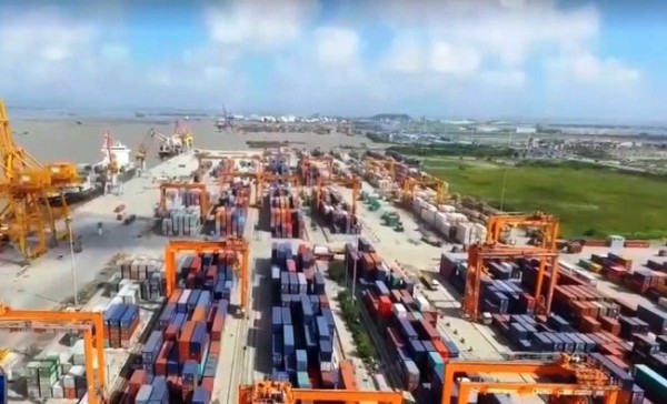 Goods export turnover continues to surge