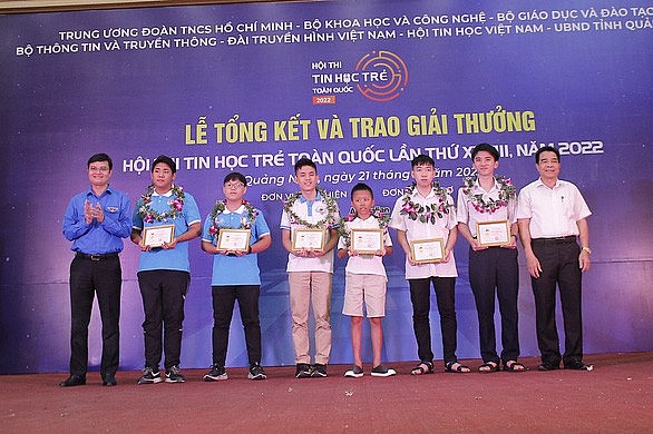 Trao 6 giải Nhất Hội thi Tin học trẻ toàn quốc lần thứ 28