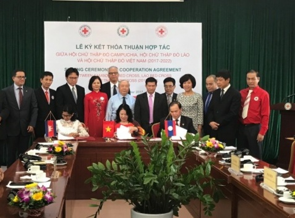 viet nam lao campuchia ky ket thoa thuan nhan dao