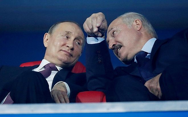 so phan cua ong lukashenko dang nam trong tay tong thong putin