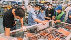 Lo ngại virus SARS-CoV-2, Trung Quốc từ chối nhập thủy sản từ Nga