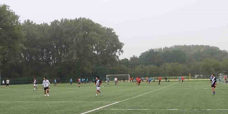 Sôi nổi giải bóng đá sinh viên Việt Nam tại Bỉ ủng hộ Quỹ vaccine phòng Covid-19 trong nước