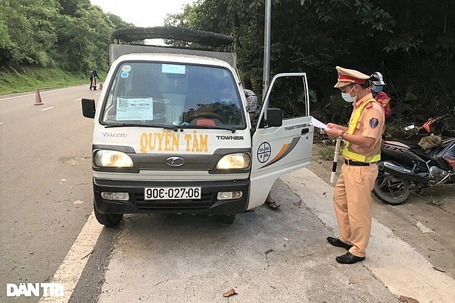 Covid-19 ở Việt Nam sáng 9/9: Số ca khỏi bệnh tăng; tiêm mũi 1 Moderna có thể tiêm mũi 2 Pfizer; TP. Hồ Chí Minh cho phép quán ăn uống bán mang đi