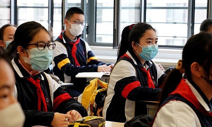 Siết chặt học và dạy ngoại ngữ, phụ huynh Trung Quốc như 'ngồi trên đống lửa'