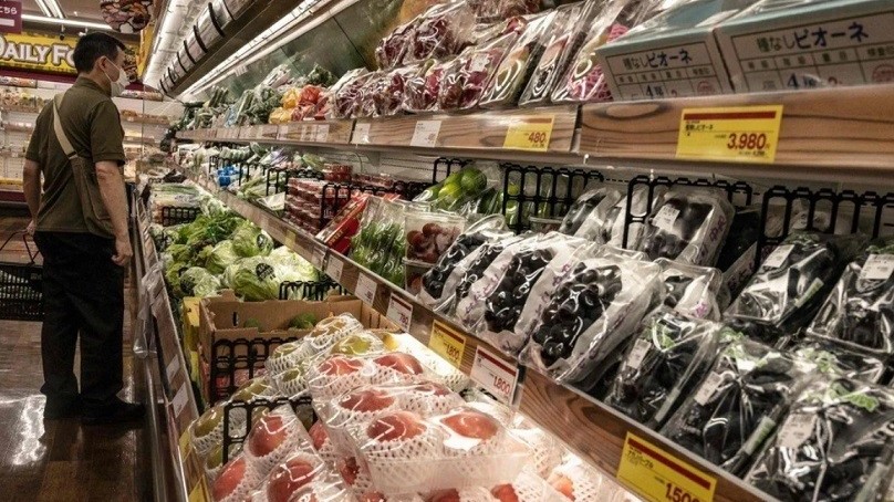 dong yen truot xuong muc thap nhat trong 24 nam kinh te nhat ban dung truoc thach thuc chua tung co