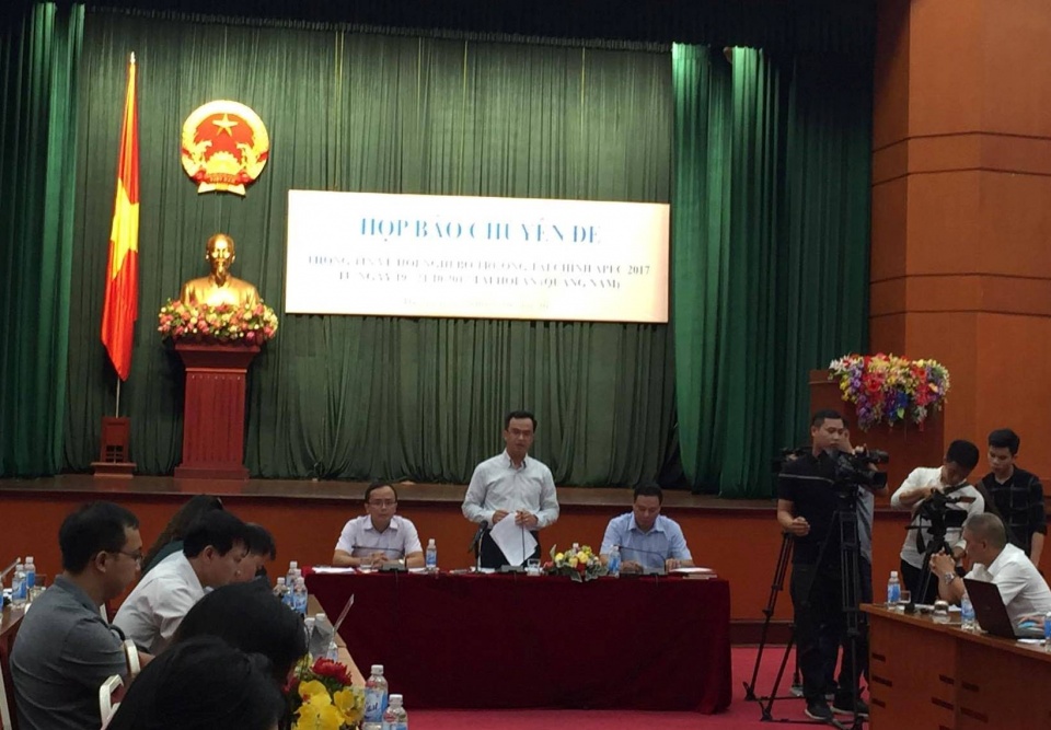 bo tai chinh chu tri hoi nghi bo truong tai chinh apec 2017