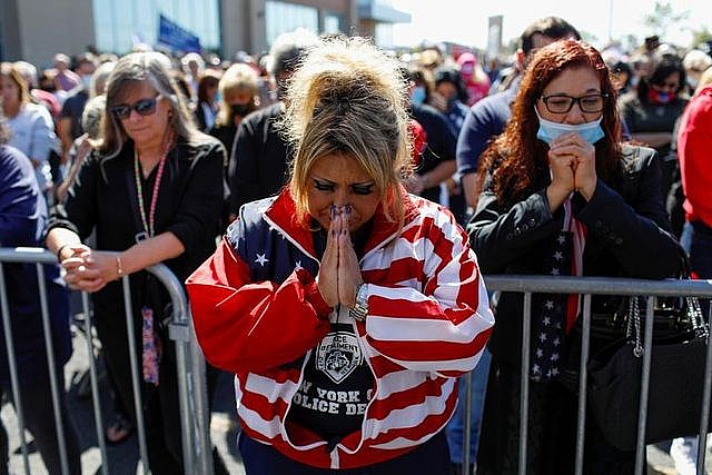 Người dân tuần hành ủng hộ Tổng thống Trump