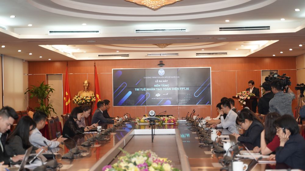 ra mat nen tang tri tue nhan tao toan dien fptai