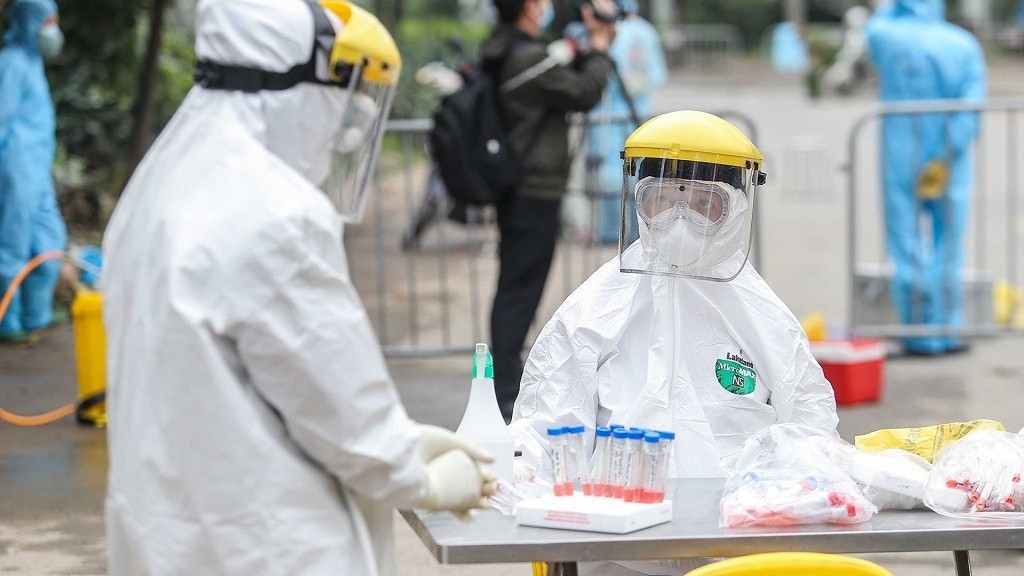 covid19 sang 1811 binh quan 1 trieu nguoi co 10709 ca nhiem so ca tu vong chiem 22 nhieu dia phuong san sang cho kich ban dich bung phat