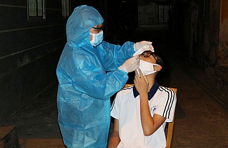 Covid-19 tối 24/10: 4.045 ca mắc mới tại 47 tỉnh, thành; thêm 386.400 liều vaccine AstraZeneca về Việt Nam
