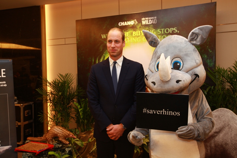 Hoàng tử Anh kêu gọi hành động quyết liệt hơn vì tê giác hoang tu anh keu goi hanh dong quyet liet hon vi te giac