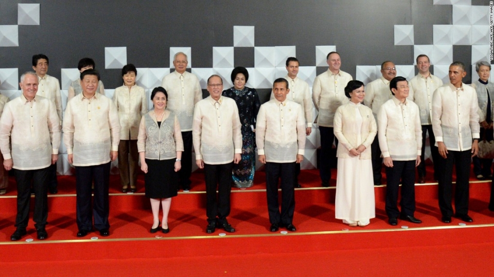 an tuong thoi trang apec tu ao da ao dai cho denao khoac chong nuoc