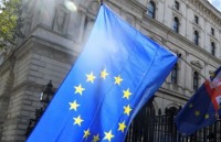 xuat khau cua han quoc tiep tuc khoi sac