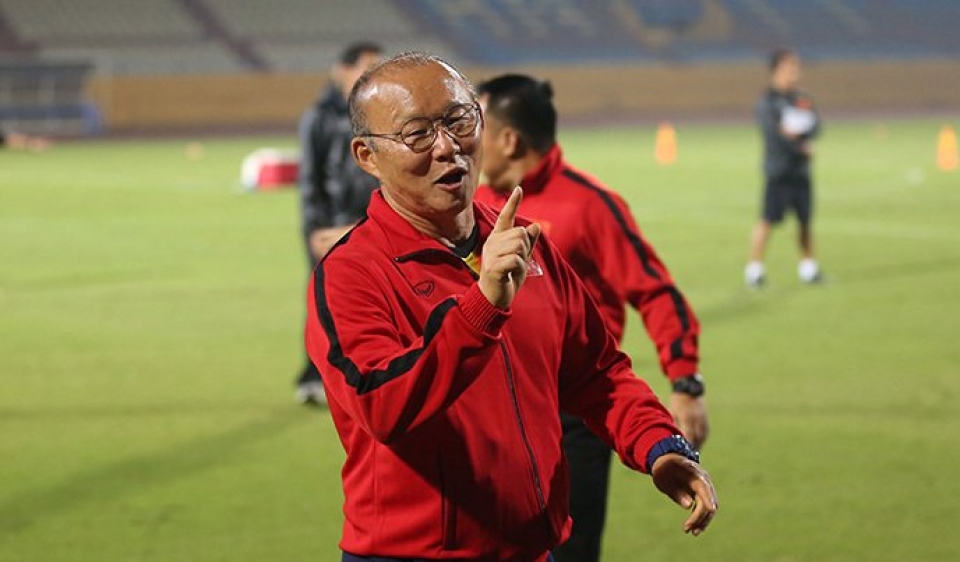 hlv le thuy hai ong park lam chieu lo gi doi thu ban ket