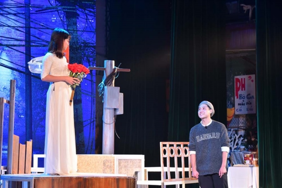 them mot tac pham cua luu quang vu duoc lam moi tren san khau