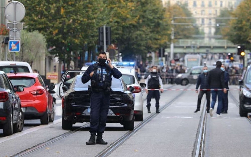 Thêm 1 đối tượng liên quan đến vụ tấn công bằng dao ở Pháp bị bắt giữ