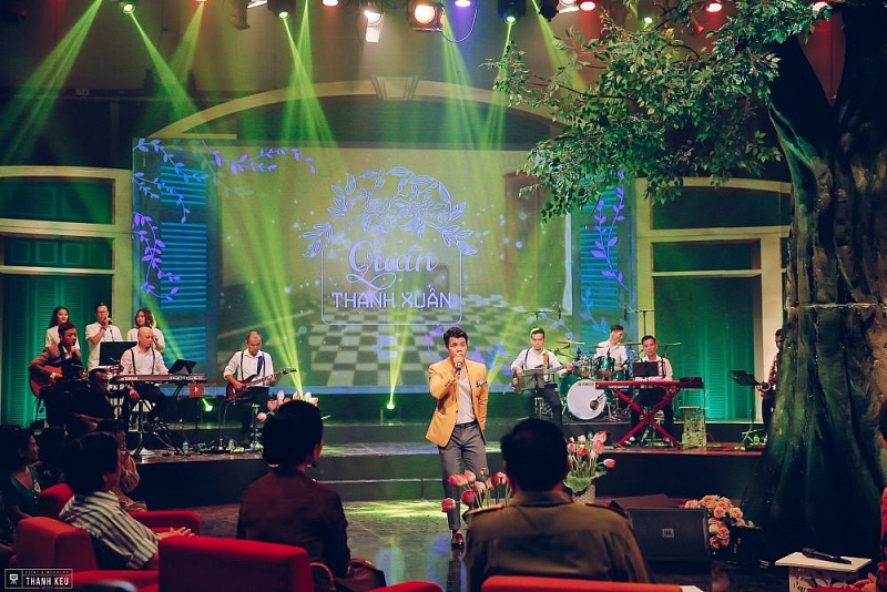 Quán Thanh xuân tháng 11: Thương mãi bữa cơm nhà Quán thanh xuân tháng 11: Thương mãi bữa cơm nhà