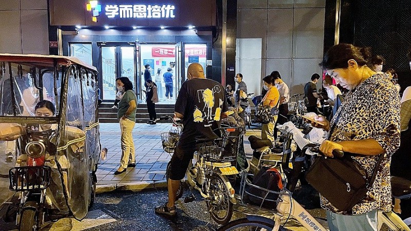 Bị siết chặt, công ty giáo dục Trung Quốc ‘vật lộn’ tìm hướng đi, chuyển hướng sang cả Chnông nghiệp, may mặc Bị siết chặt, công ty giáo dục Trung Quốc chuyển hướng sang cả nông nghiệp, may mặc