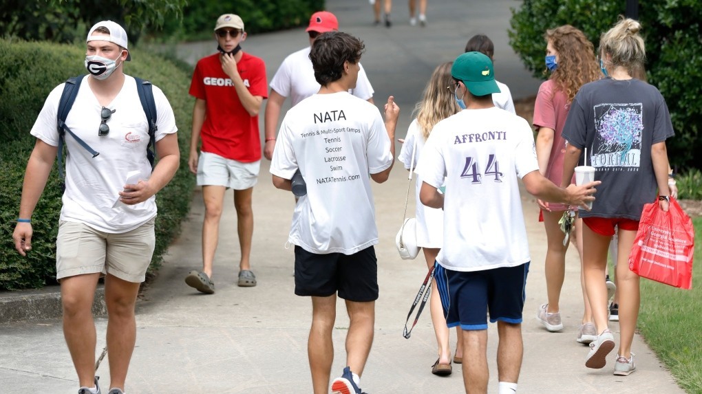 bien the omicron tiep tuc xuat hien o nhieu nuoc ghi nhan nhung ca nhiem du da tiem du 2 mui vaccine