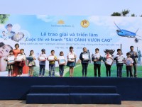 kham pha the gioi qua anh mat tre tho