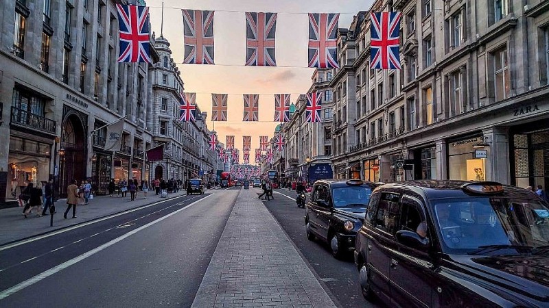 Kinh tế Anh nhuốm màu ảm đạm sau một năm Brexit Kinh tế Anh nhuốm màu ảm đạm sau một năm Brexit